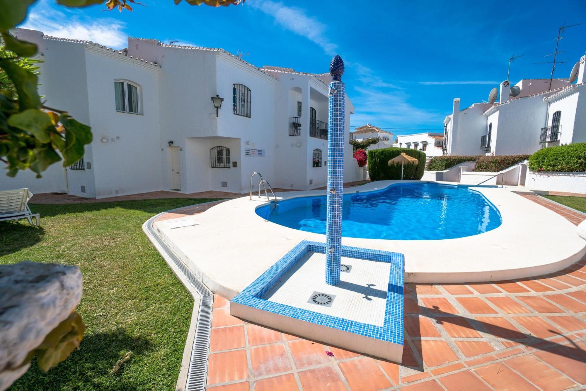 Pinos 11 Menyber Apartment Nerja Exterior photo