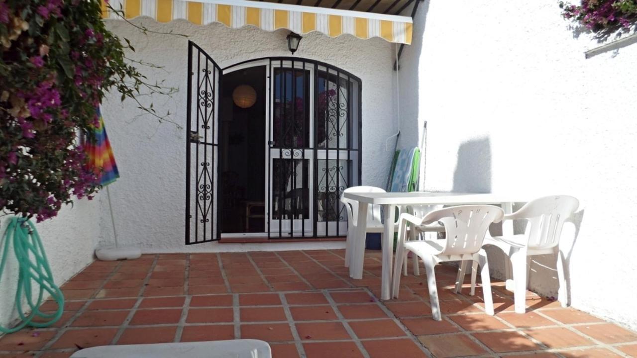 Pinos 11 Menyber Apartment Nerja Exterior photo
