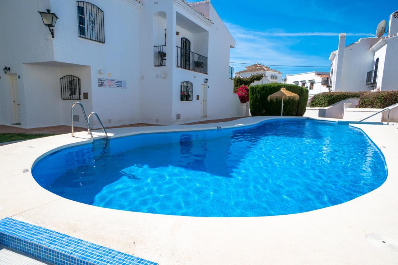 Pinos 11 Menyber Apartment Nerja Exterior photo